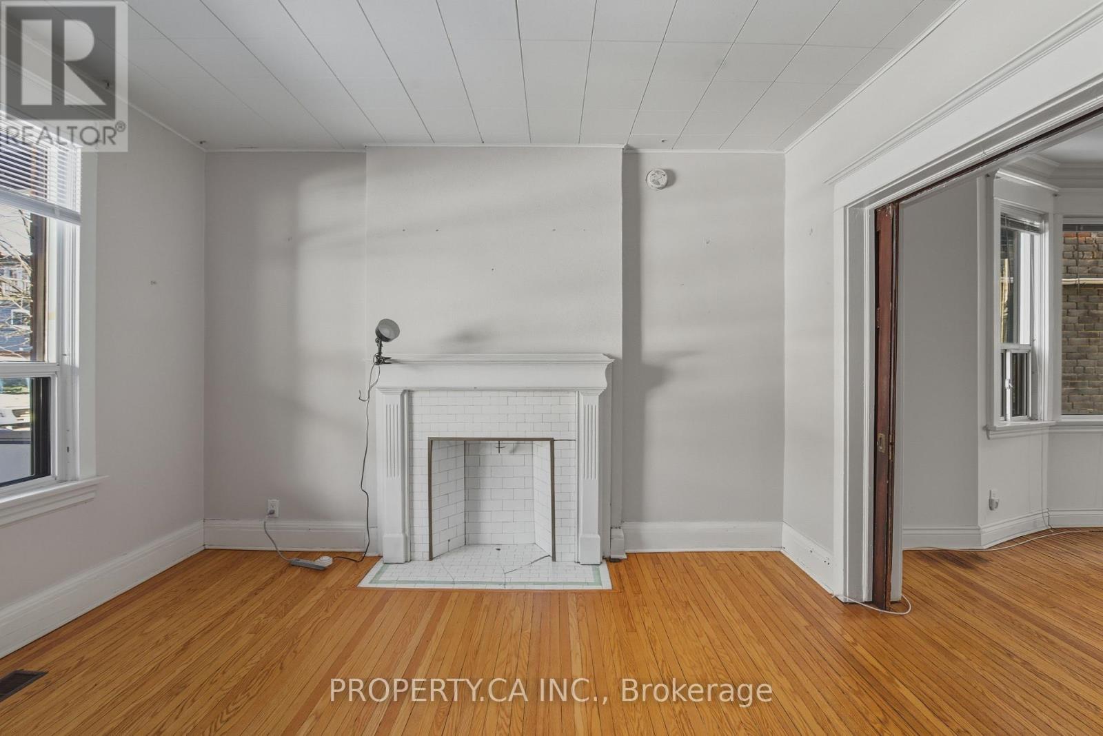 46 Rainsford Road, Toronto, Ontario  M4L 3N6 - Photo 6 - E12718938