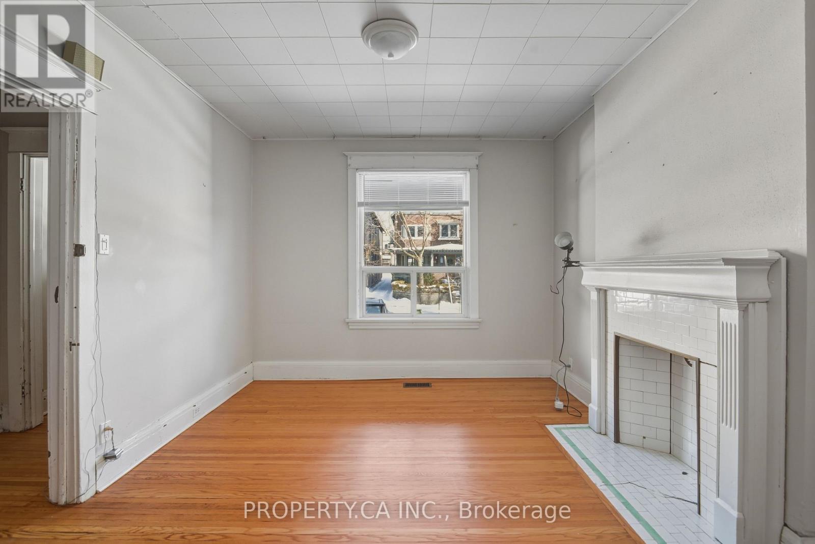 46 Rainsford Road, Toronto, Ontario  M4L 3N6 - Photo 7 - E12718938