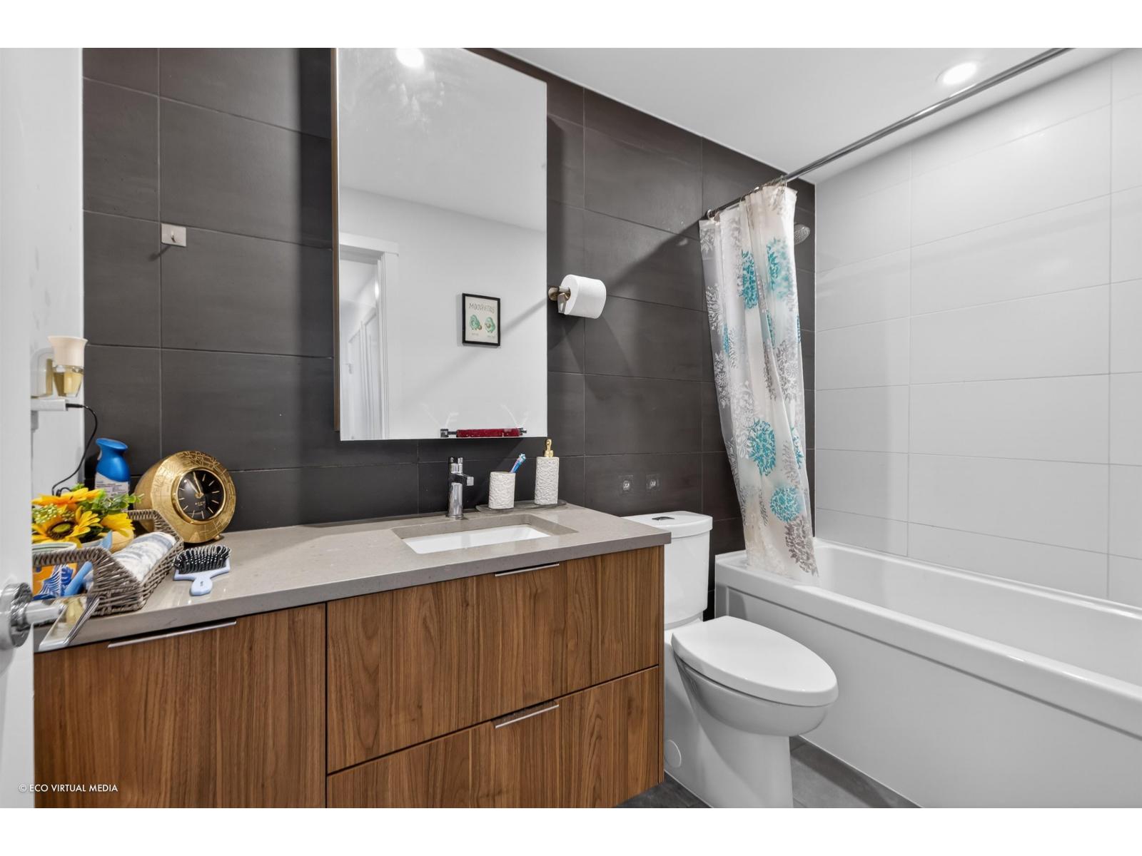 1101 13359 Old Yale Road, Surrey, British Columbia  V3T 0S4 - Photo 15 - R3082030