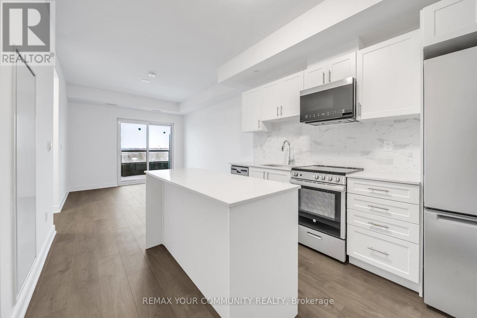 1011 - 705 Davis Drive, Newmarket, Ontario  L3Y 0J1 - Photo 13 - N12718808