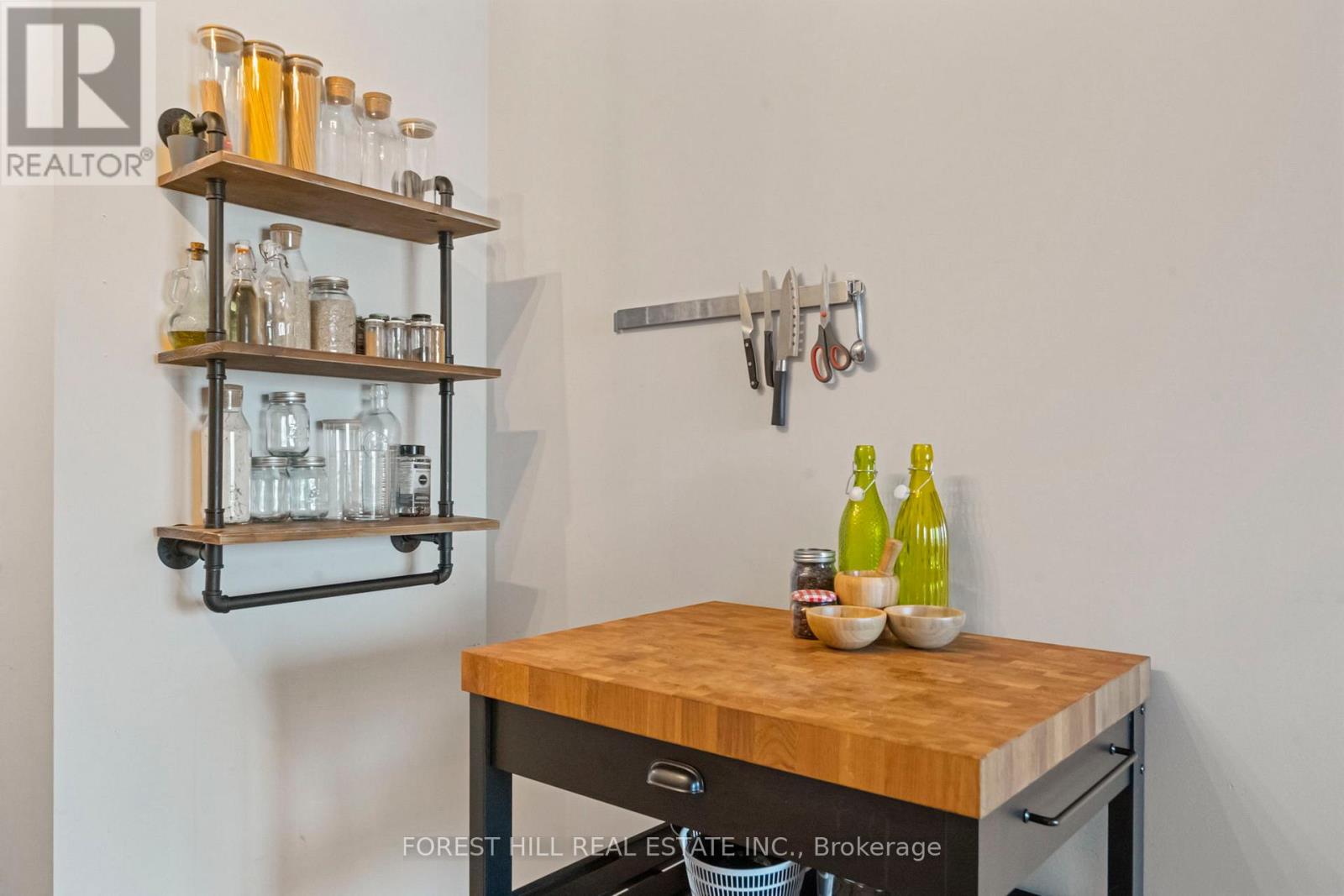 1501 - 9201 Yonge Street, Richmond Hill, Ontario  L4C 6Z2 - Photo 18 - N12718866