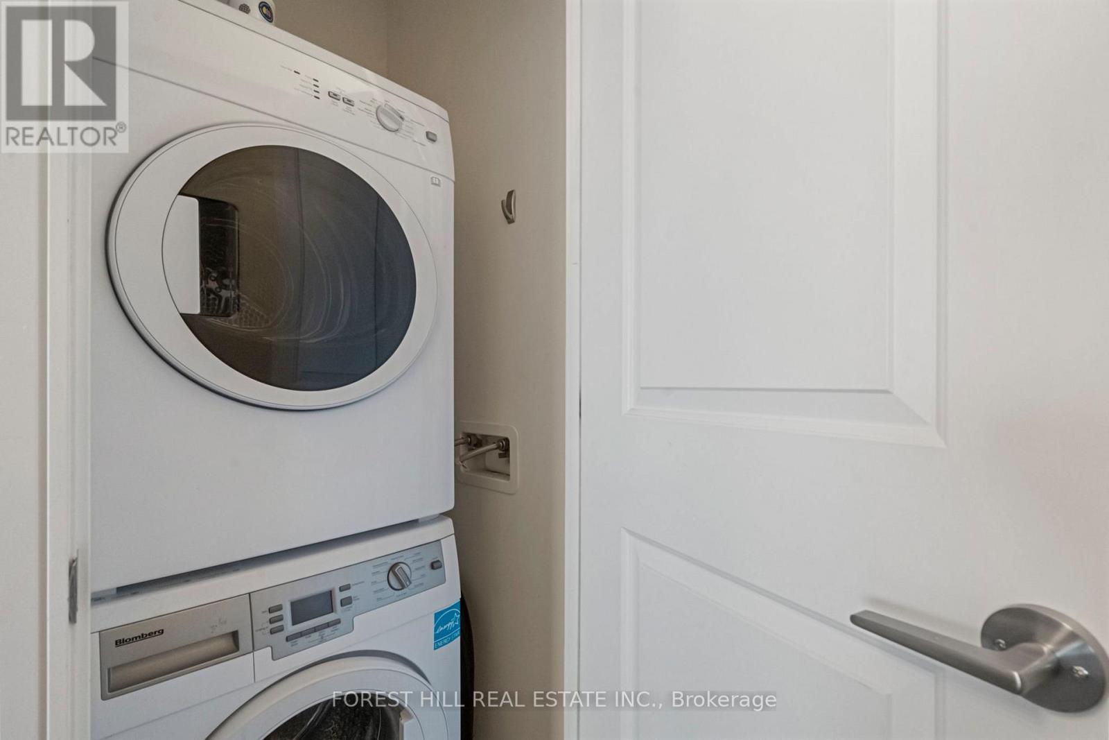 1501 - 9201 Yonge Street, Richmond Hill, Ontario  L4C 6Z2 - Photo 19 - N12718866