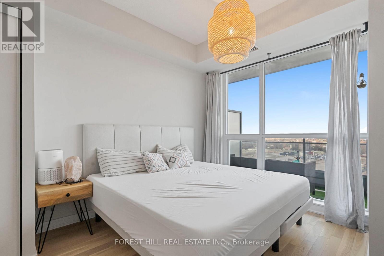 1501 - 9201 Yonge Street, Richmond Hill, Ontario  L4C 6Z2 - Photo 9 - N12718866