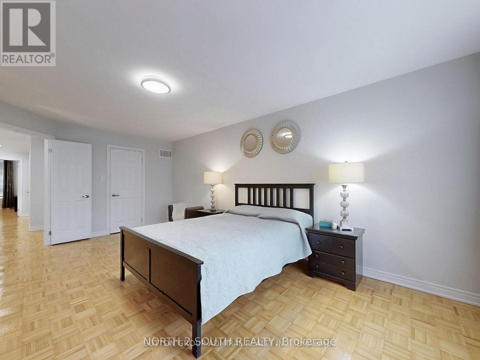 212 Lauderdale Drive, Vaughan, Ontario  L6A 0S4 - Photo 18 - N12718898