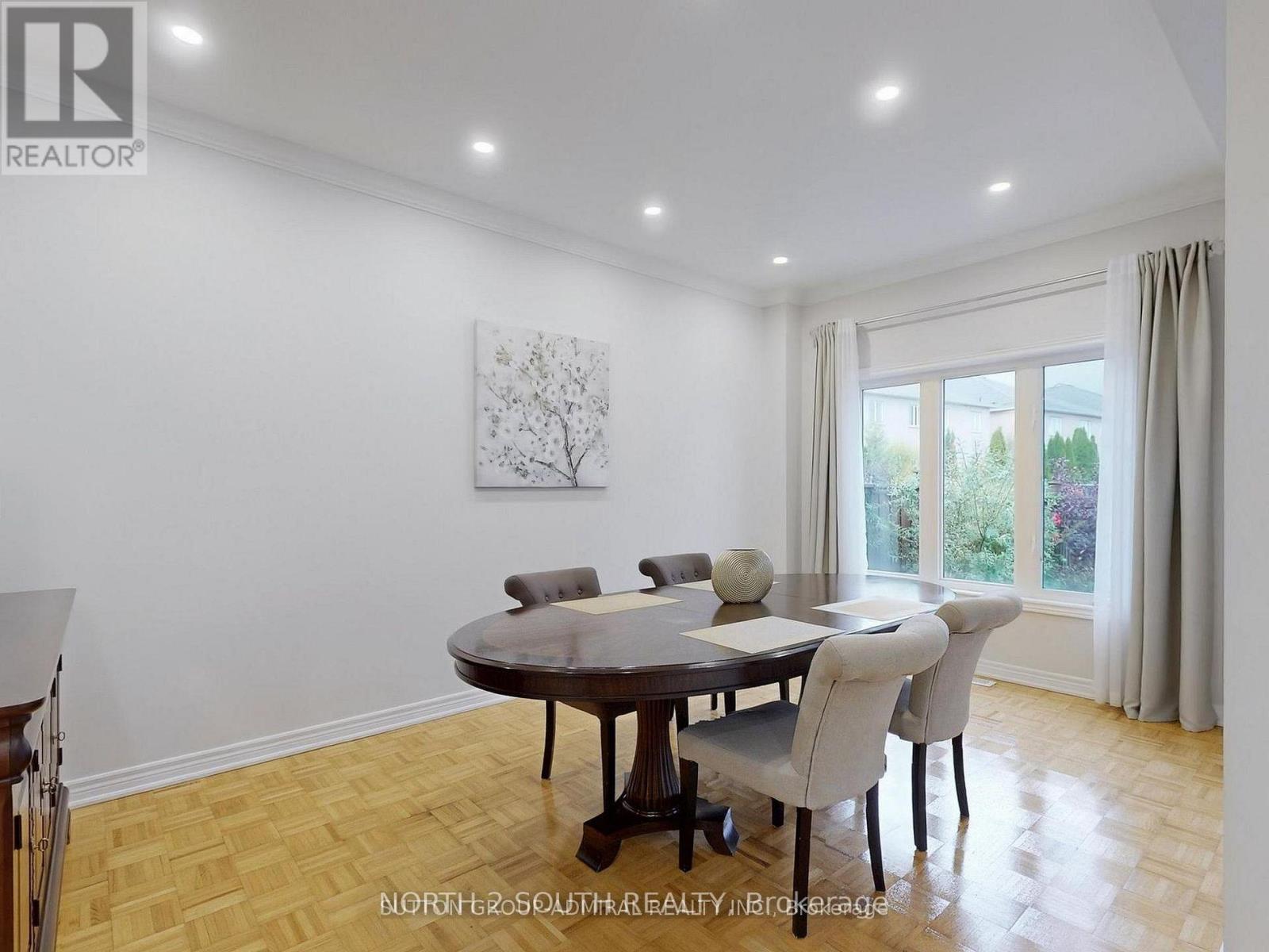 212 Lauderdale Drive, Vaughan, Ontario  L6A 0S4 - Photo 6 - N12718898