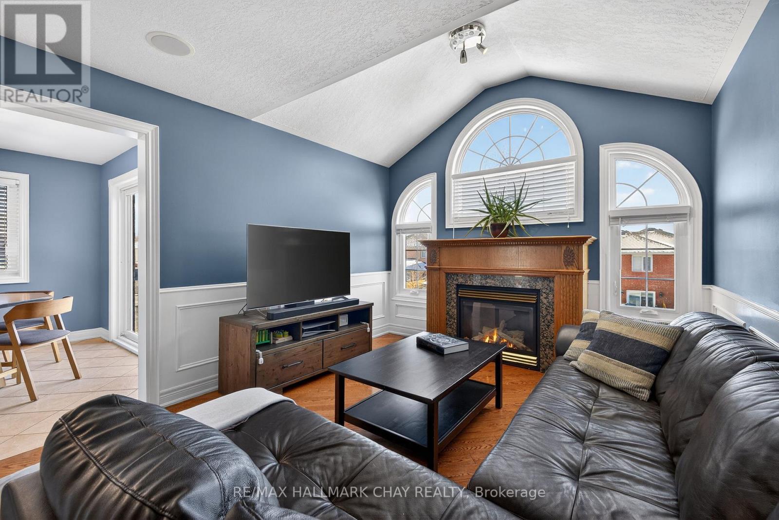 75 Smith Street, Bradford West Gwillimbury, Ontario  L3Z 3E3 - Photo 13 - N12718942