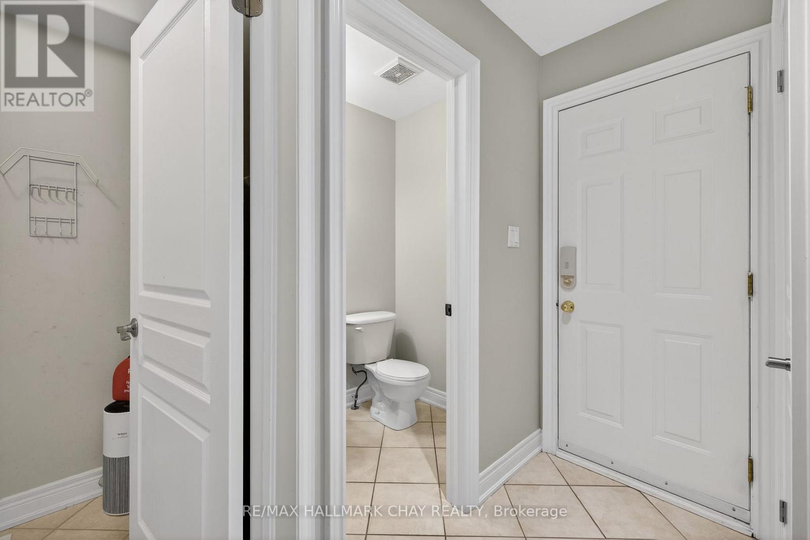 75 Smith Street, Bradford West Gwillimbury, Ontario  L3Z 3E3 - Photo 20 - N12718942