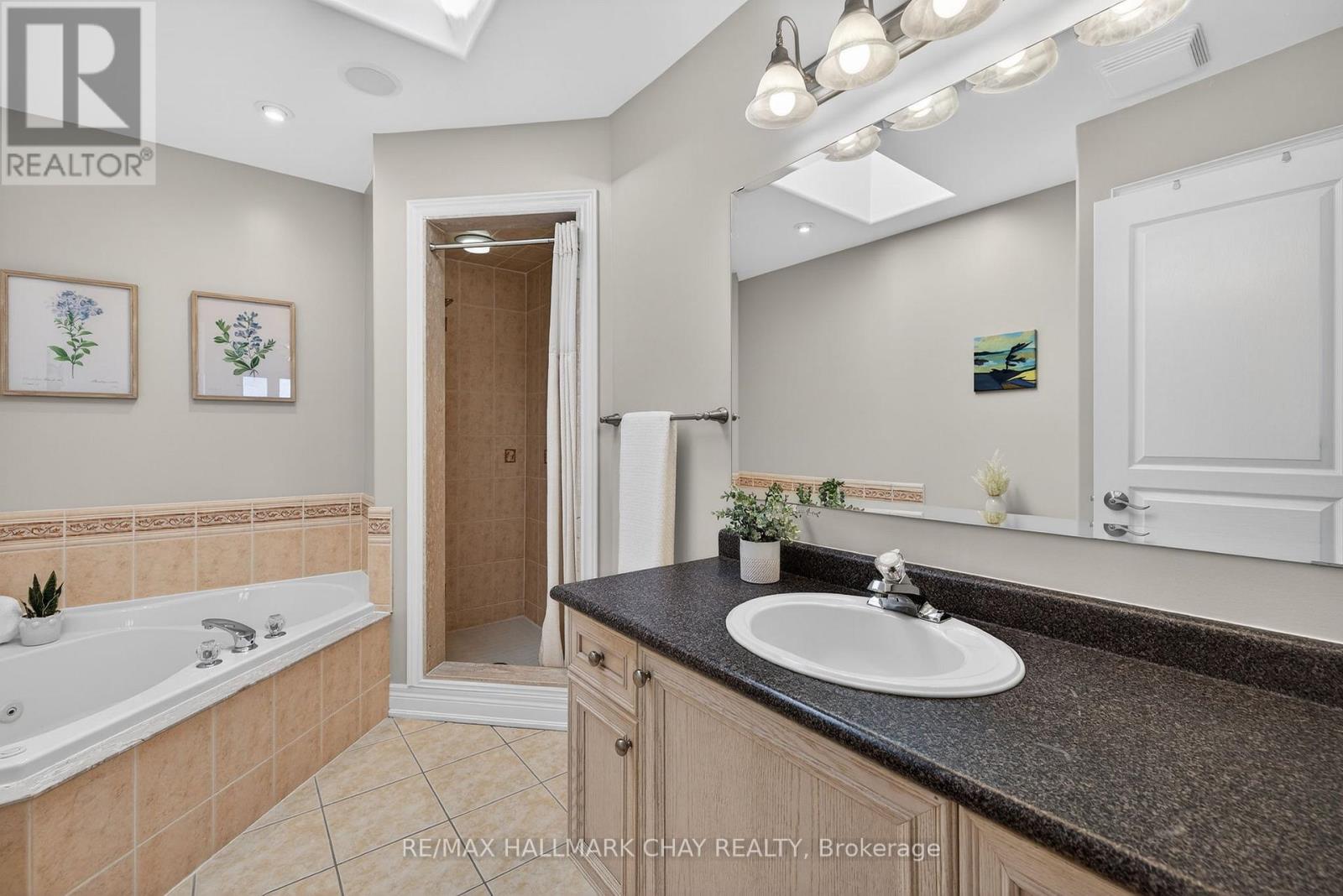 75 Smith Street, Bradford West Gwillimbury, Ontario  L3Z 3E3 - Photo 24 - N12718942