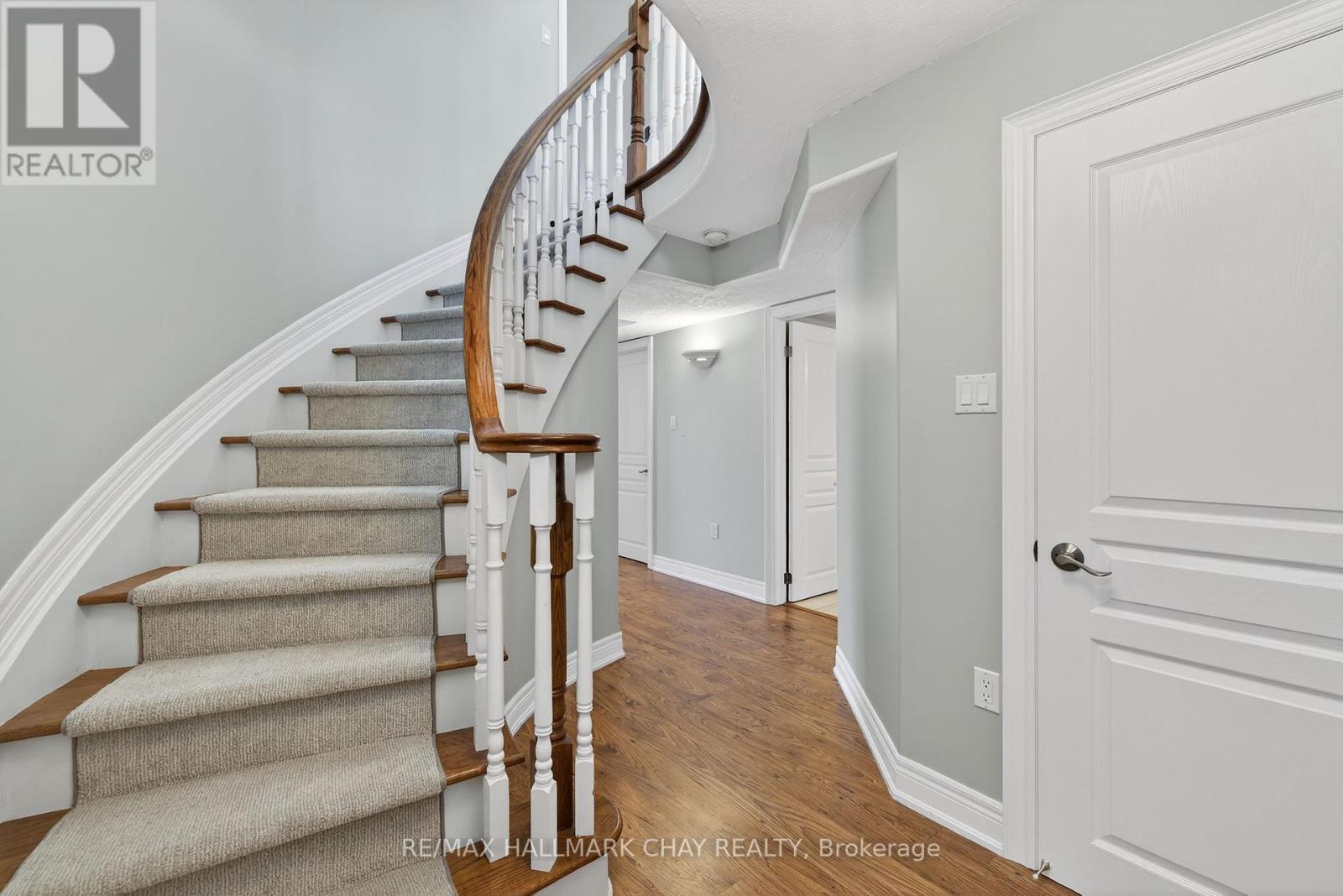 75 Smith Street, Bradford West Gwillimbury, Ontario  L3Z 3E3 - Photo 31 - N12718942