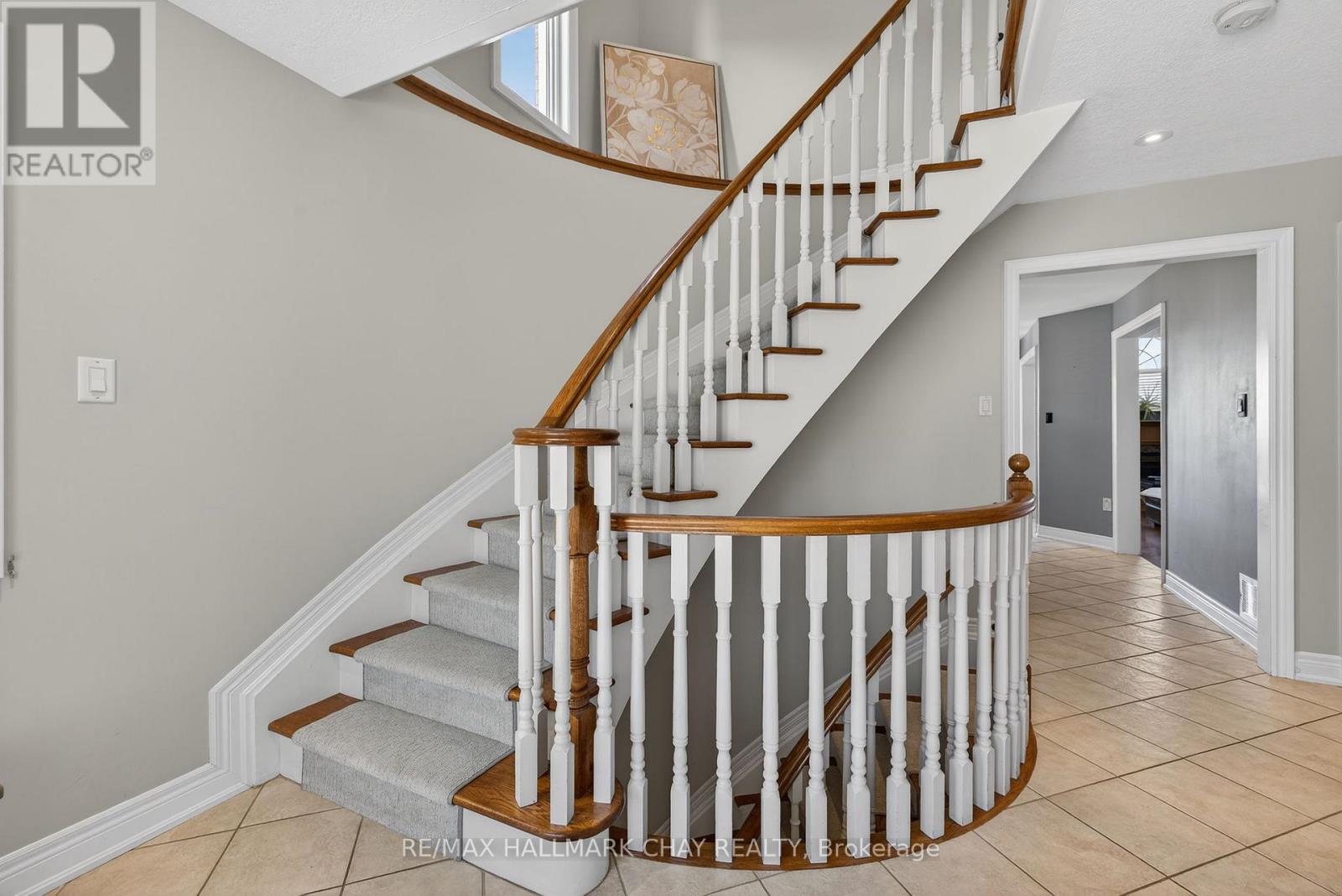 75 Smith Street, Bradford West Gwillimbury, Ontario  L3Z 3E3 - Photo 5 - N12718942