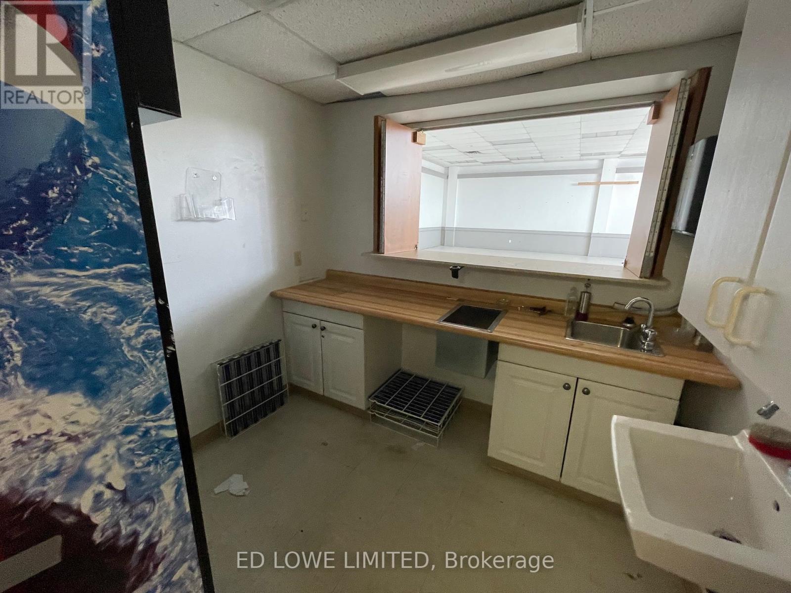 24 James Street E, Orillia, Ontario  L3V 1L1 - Photo 5 - S12718926