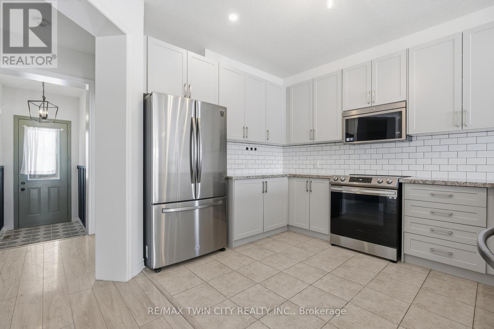 43 Harvest Avenue, Tillsonburg, Ontario  N4G 0H9 - Photo 15 - X12718756