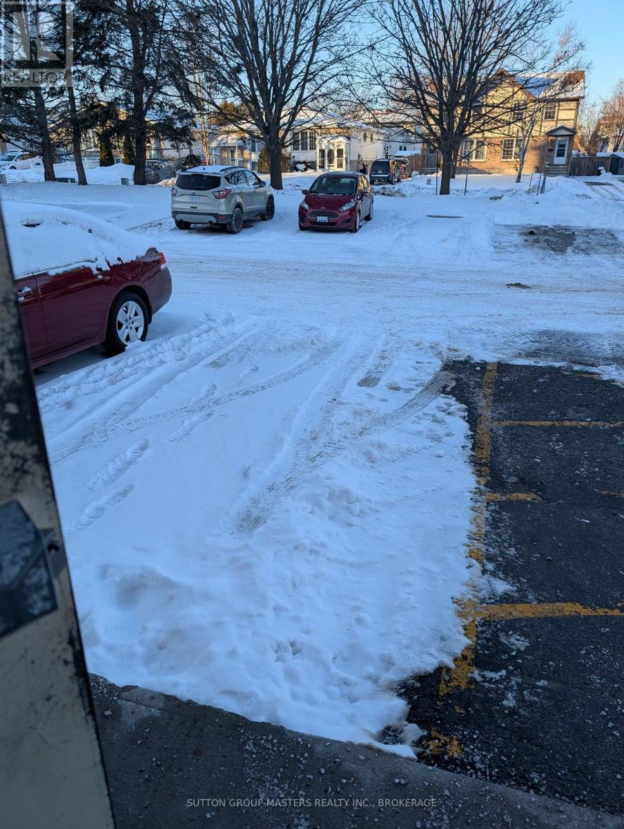 101 - 310 Kingsdale Avenue, Kingston, Ontario  K7M 8S1 - Photo 13 - X12718270