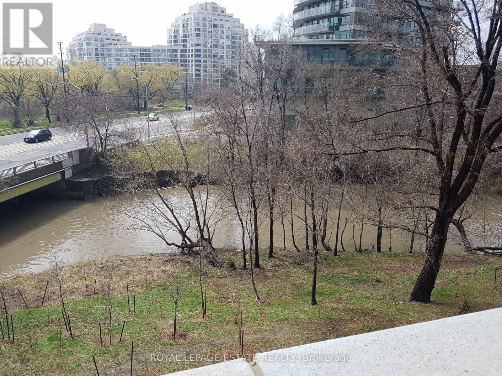 301 - 2212 Lake Shore Boulevard W, Toronto, Ontario  M8V 0C2 - Photo 9 - W12718810