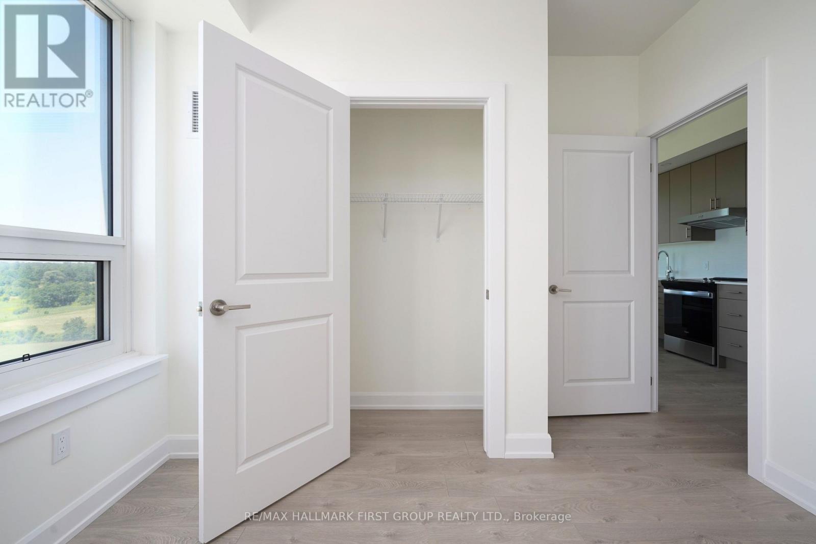 813 - 3220 William Coltson Avenue, Oakville, Ontario  L6H 7X9 - Photo 11 - W12718842