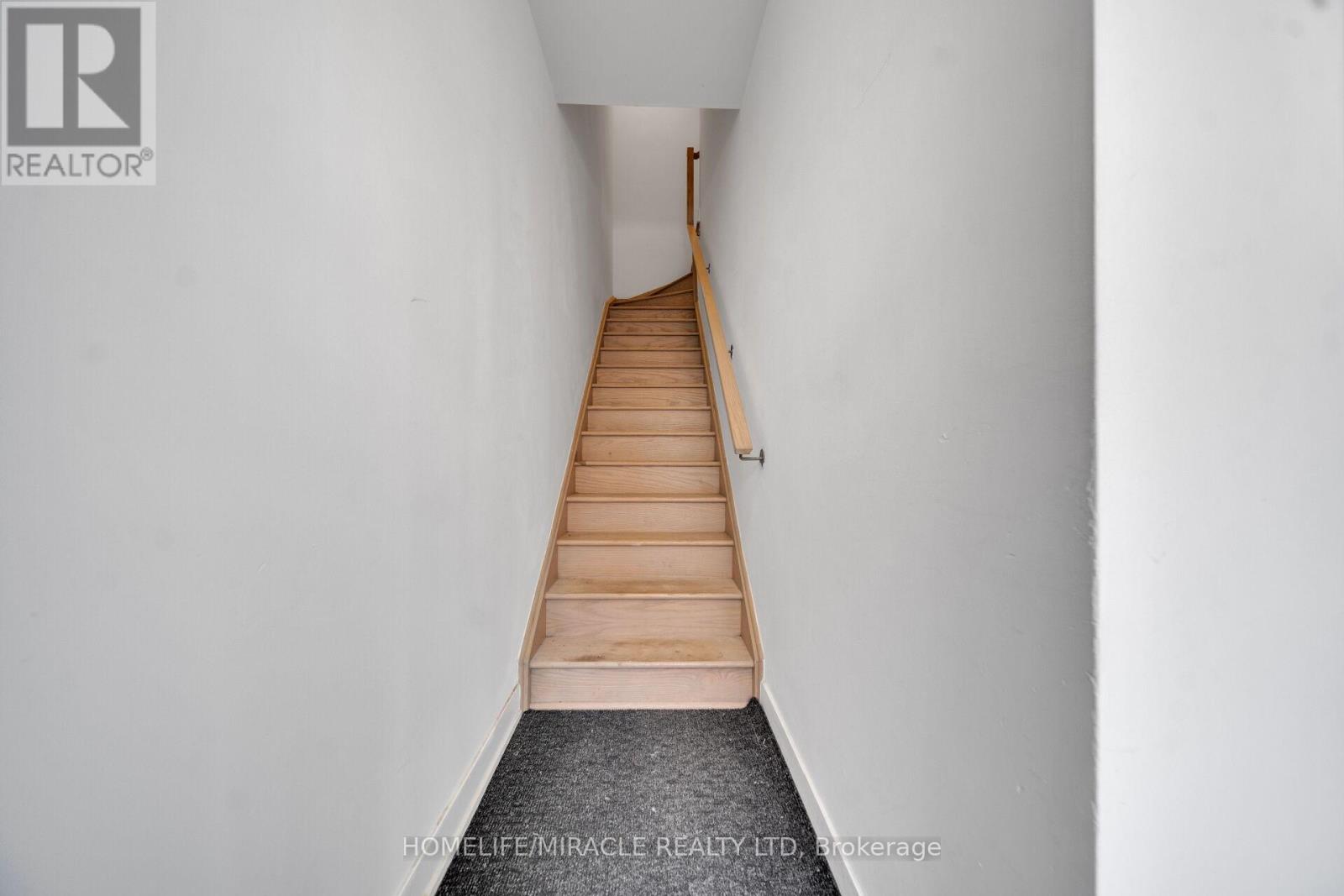 230 - 1062 Douglas Mccurdy Common N, Mississauga, Ontario  L5G 4B1 - Photo 12 - W12718854