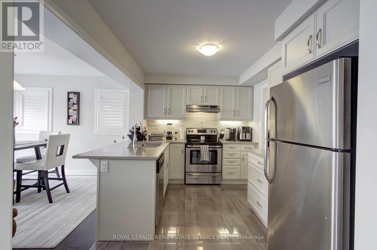 7 - 3045 George Savage Avenue, Oakville, Ontario  L6M 0Y8 - Photo 10 - W12718922