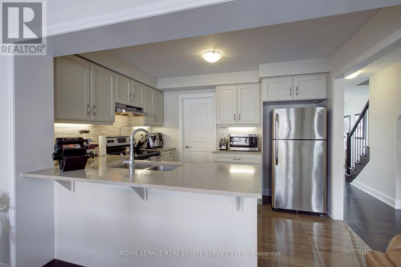 7 - 3045 George Savage Avenue, Oakville, Ontario  L6M 0Y8 - Photo 11 - W12718922