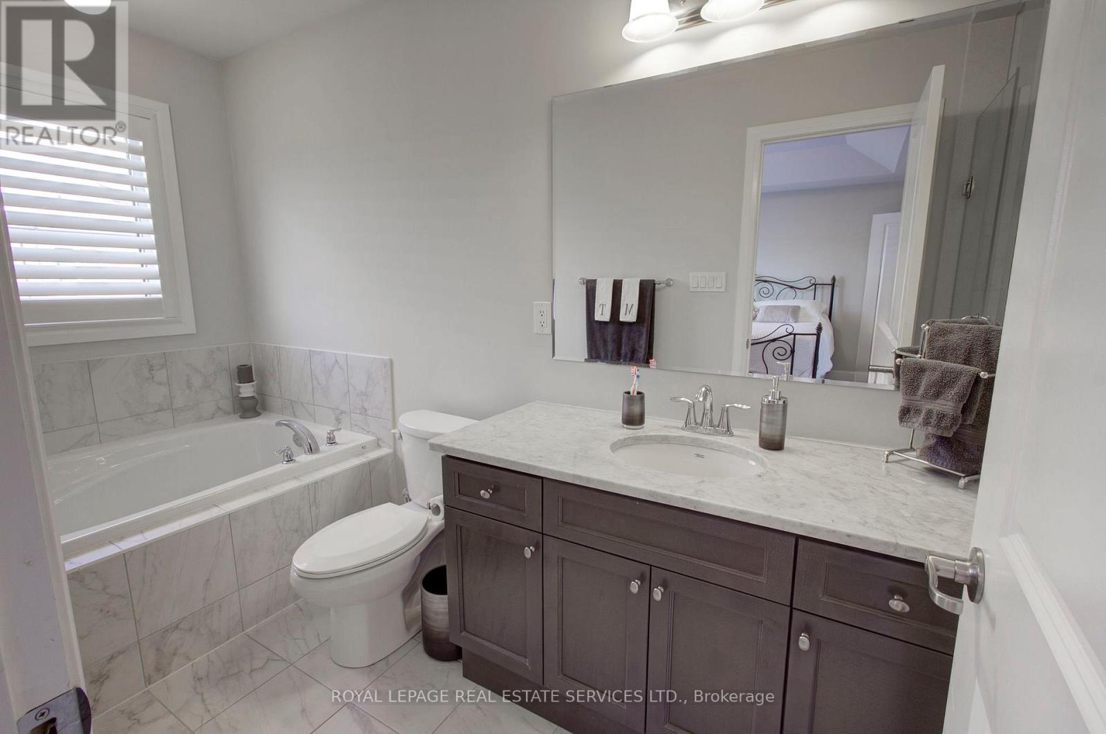 7 - 3045 George Savage Avenue, Oakville, Ontario  L6M 0Y8 - Photo 28 - W12718922