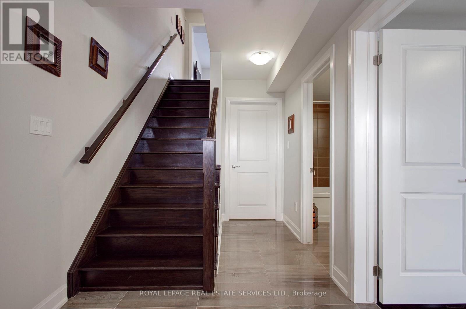 7 - 3045 George Savage Avenue, Oakville, Ontario  L6M 0Y8 - Photo 7 - W12718922