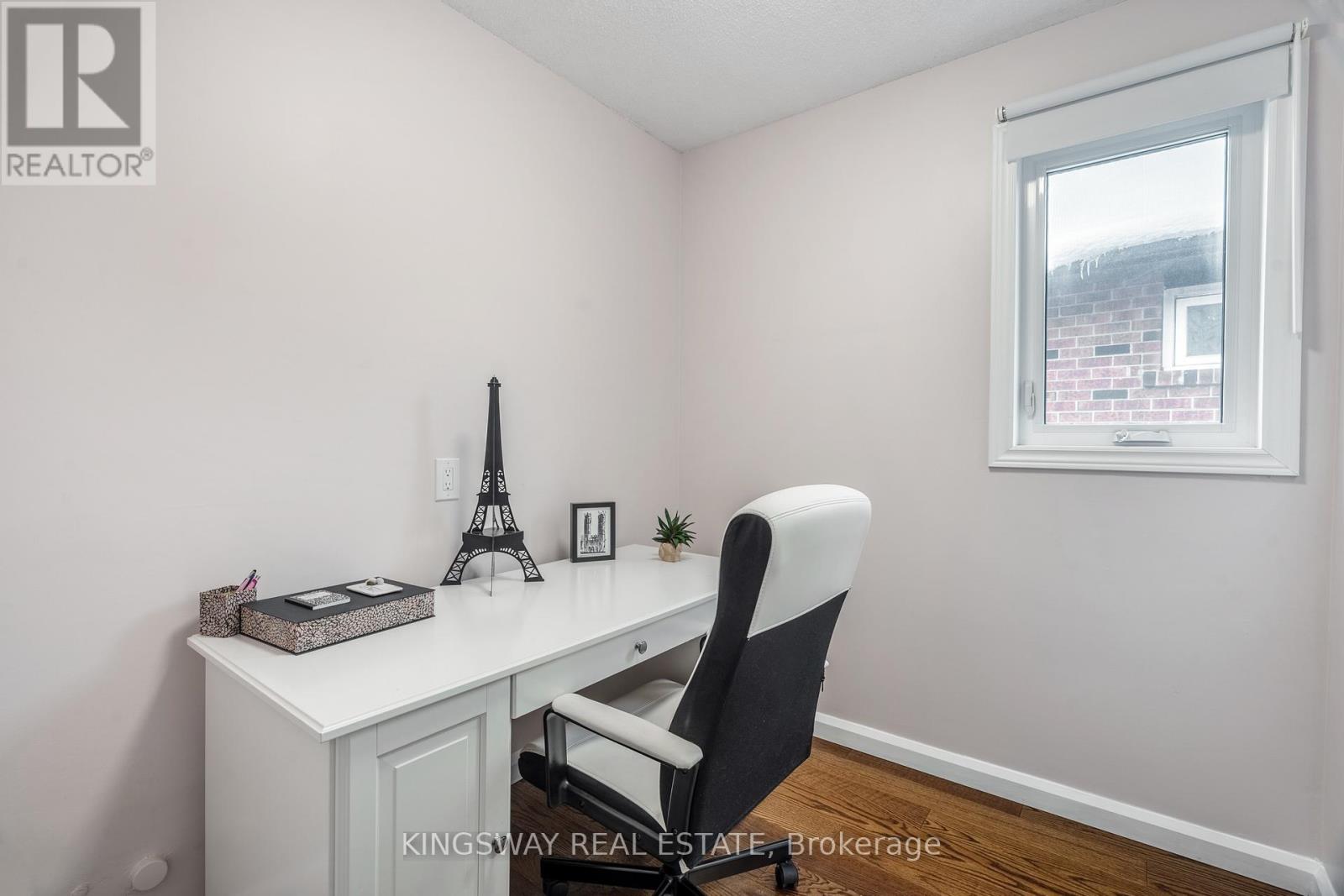 1329 Sweetbirch Crescent, Mississauga, Ontario  L5C 3R4 - Photo 21 - W12718936