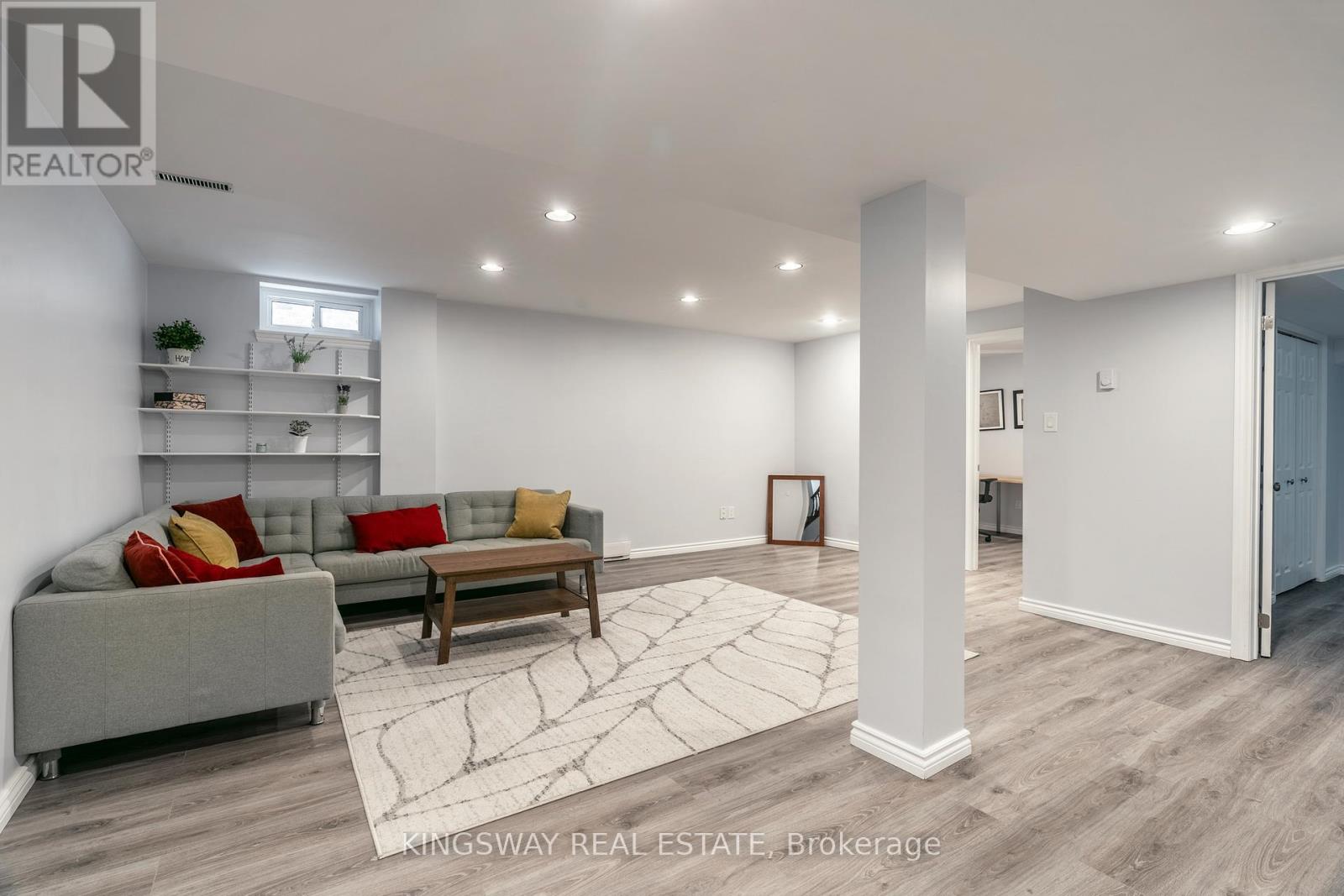 1329 Sweetbirch Crescent, Mississauga, Ontario  L5C 3R4 - Photo 25 - W12718936