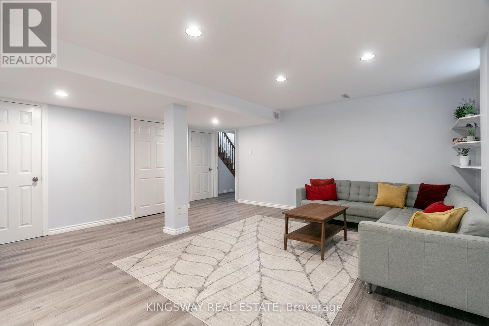 1329 Sweetbirch Crescent, Mississauga, Ontario  L5C 3R4 - Photo 28 - W12718936