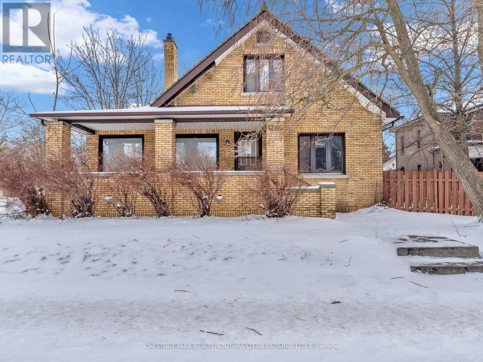 2311 University Avenue W, Windsor, Ontario  N9B 1E8 - Photo 1 - X12718826