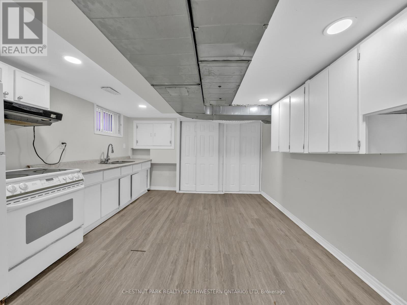 2311 University Avenue W, Windsor, Ontario  N9B 1E8 - Photo 34 - X12718826