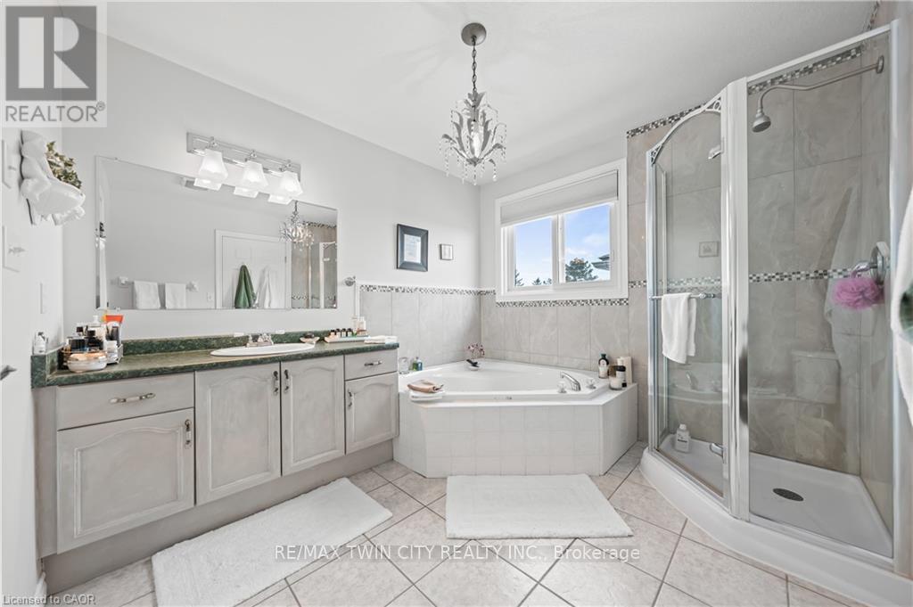 44 Dineen Court, Kitchener, Ontario  N2B 3X3 - Photo 27 - X12718882