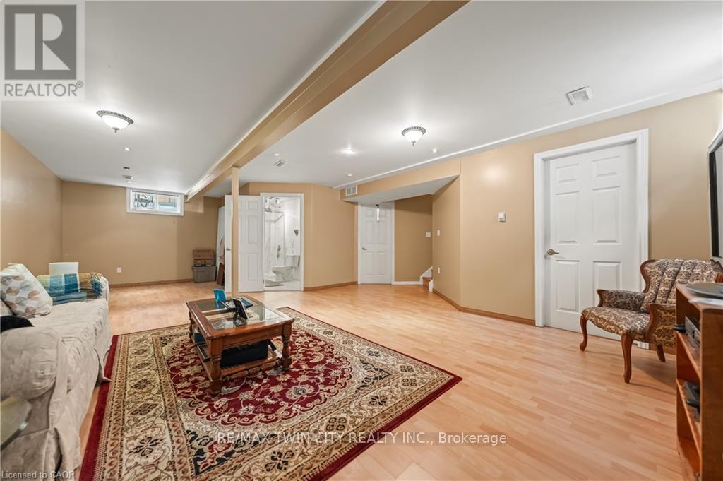 44 Dineen Court, Kitchener, Ontario  N2B 3X3 - Photo 29 - X12718882