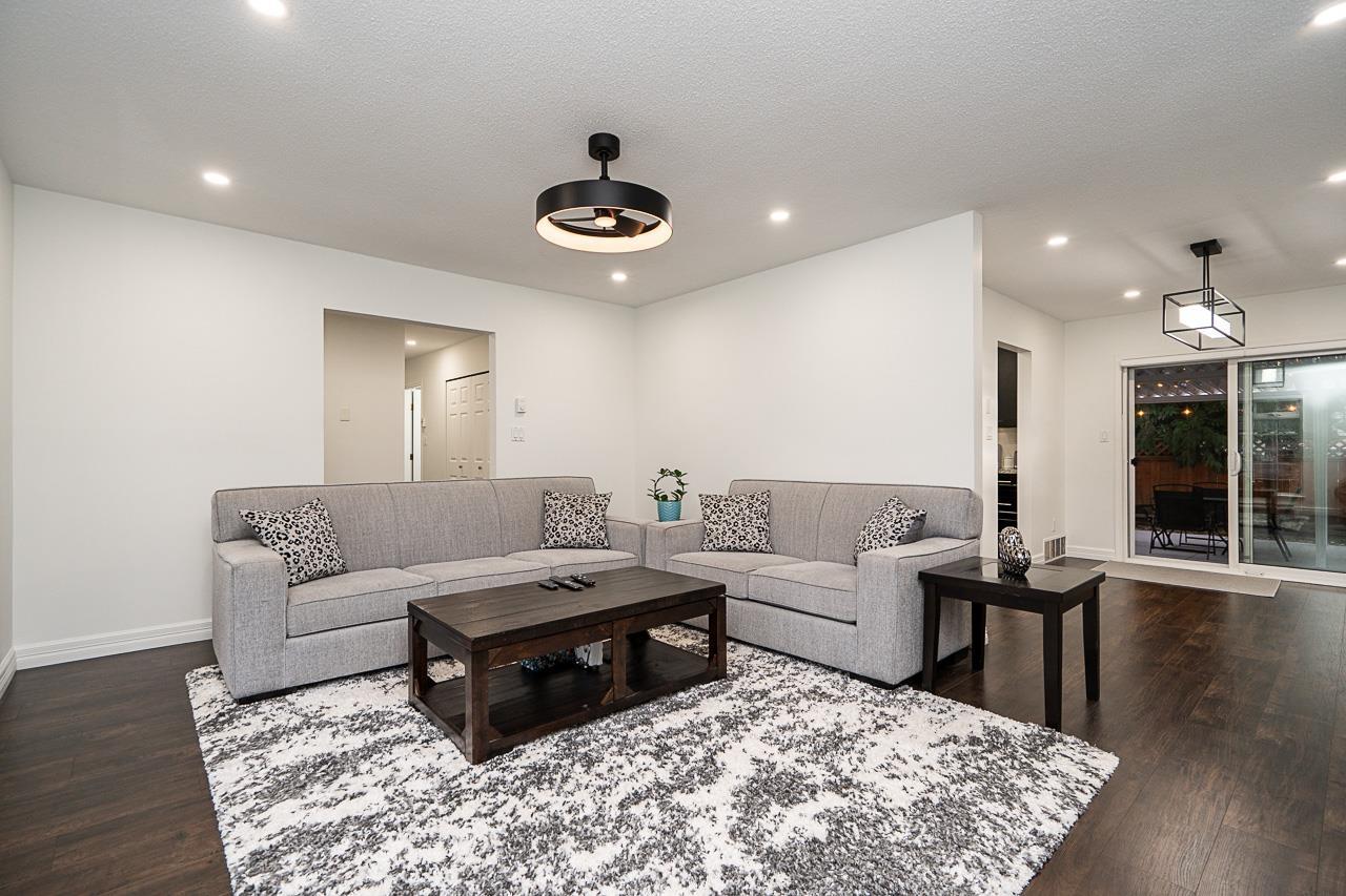 6154 130b Street, Surrey, British Columbia  V3X 2G9 - Photo 8 - R3081209