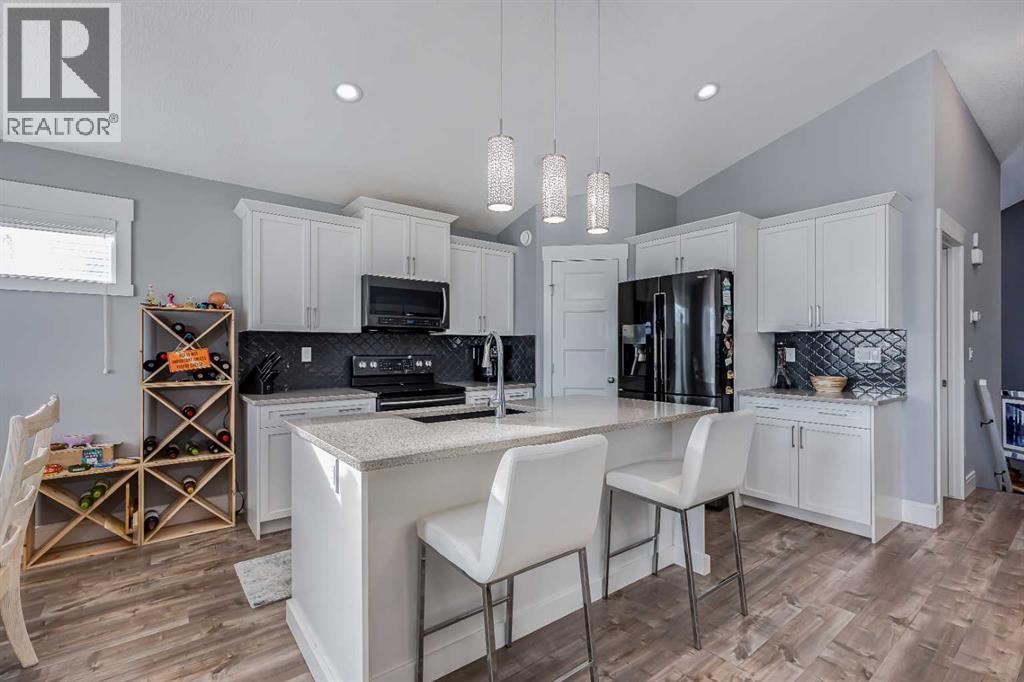 27 Henderson Crescent Nw, Penhold, Alberta  T0M 1R0 - Photo 6 - A2280475