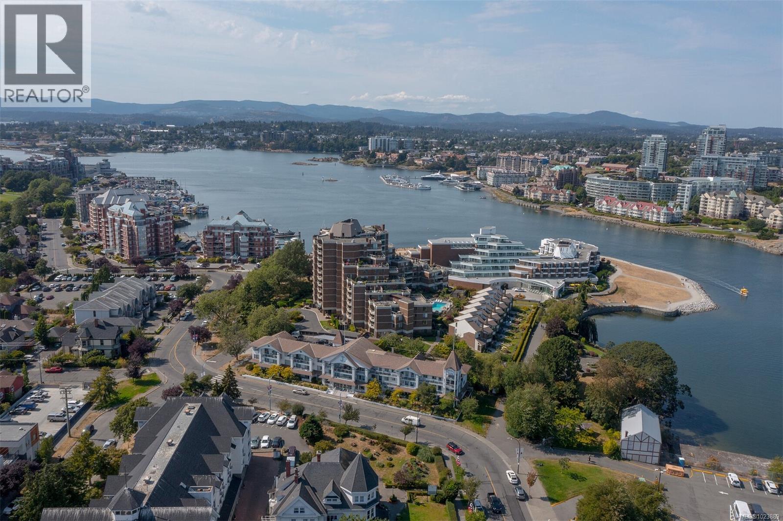 807 225 Belleville St, Victoria, British Columbia  V8V 4T9 - Photo 2 - 1023889