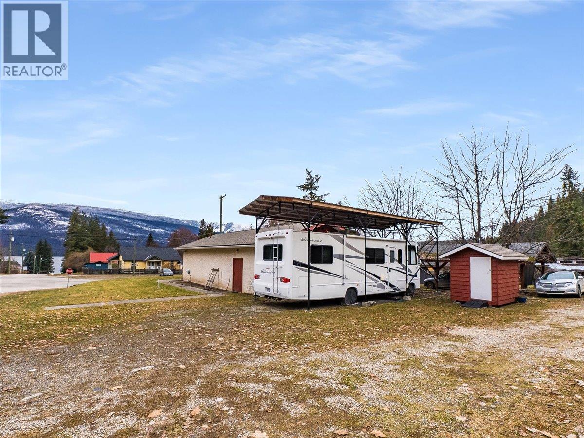 704 Lake Avenue, Silverton, British Columbia  V0G 1S0 - Photo 22 - 10373334