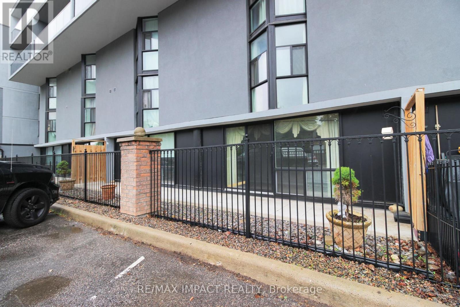 112 - 454 Centre Street S, Oshawa, Ontario  L1H 4C2 - Photo 3 - E12718982