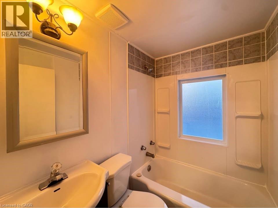 32 Price Avenue Unit# 6, Welland, Ontario  L3C 3X9 - Photo 7 - 40799663