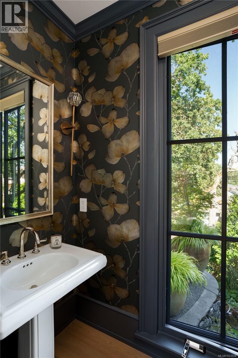 2175 Granite St, Oak Bay, British Columbia  V8S 3G8 - Photo 40 - 1023934