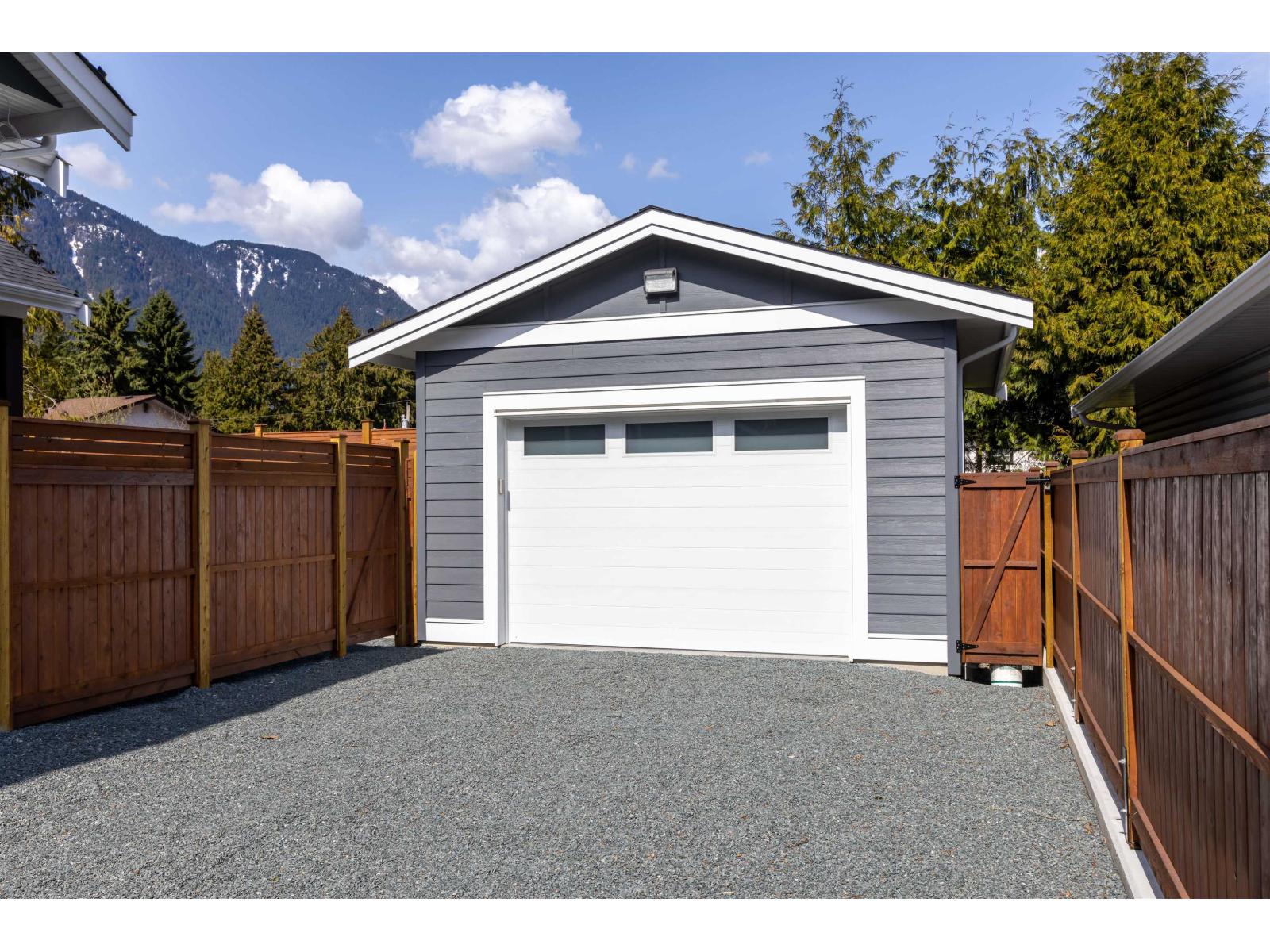 63711 Rosewood Avenue, Hope, Hope, British Columbia  V0X 1L2 - Photo 31 - R3081983