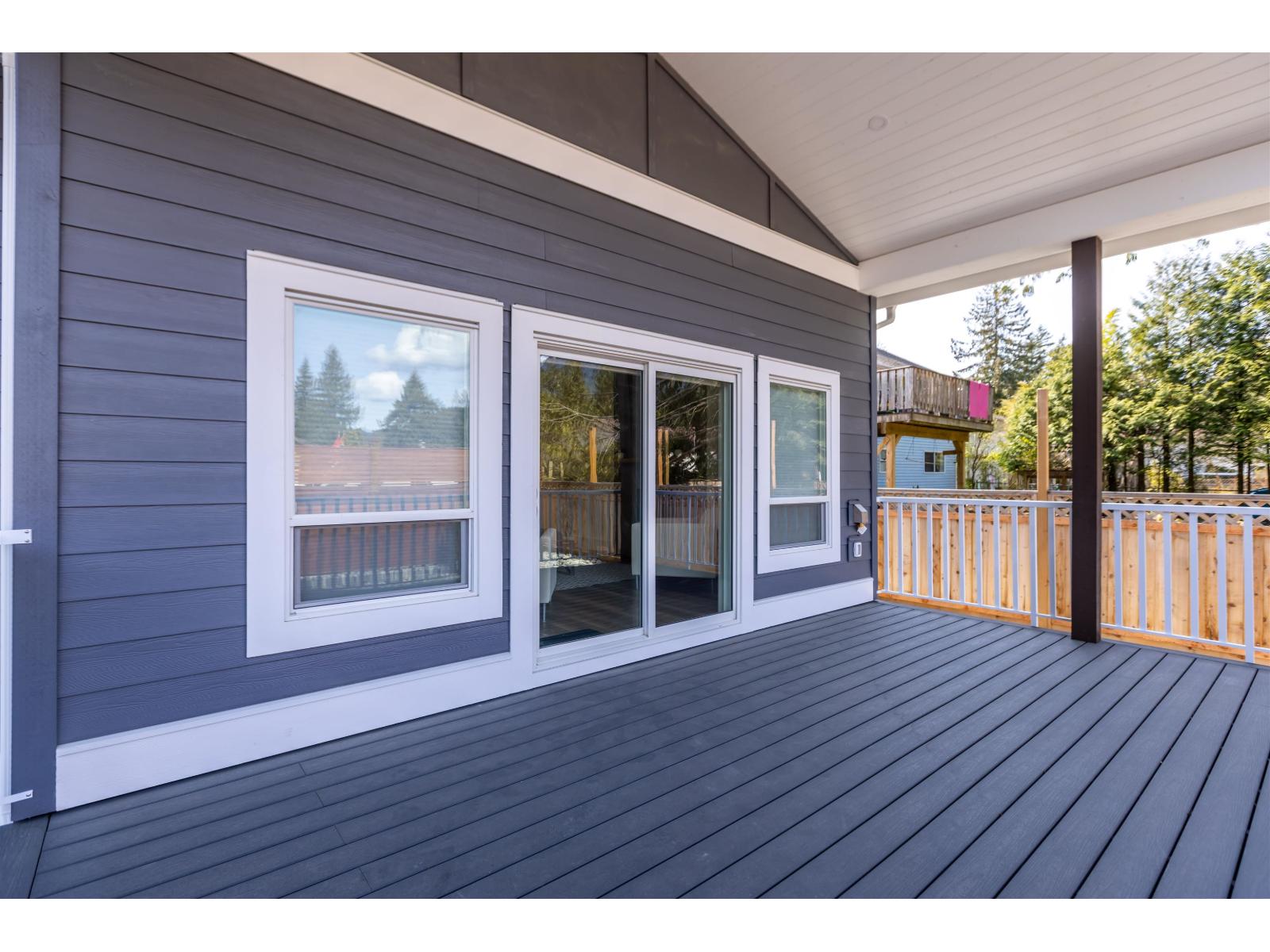 63711 Rosewood Avenue, Hope, Hope, British Columbia  V0X 1L2 - Photo 36 - R3081983