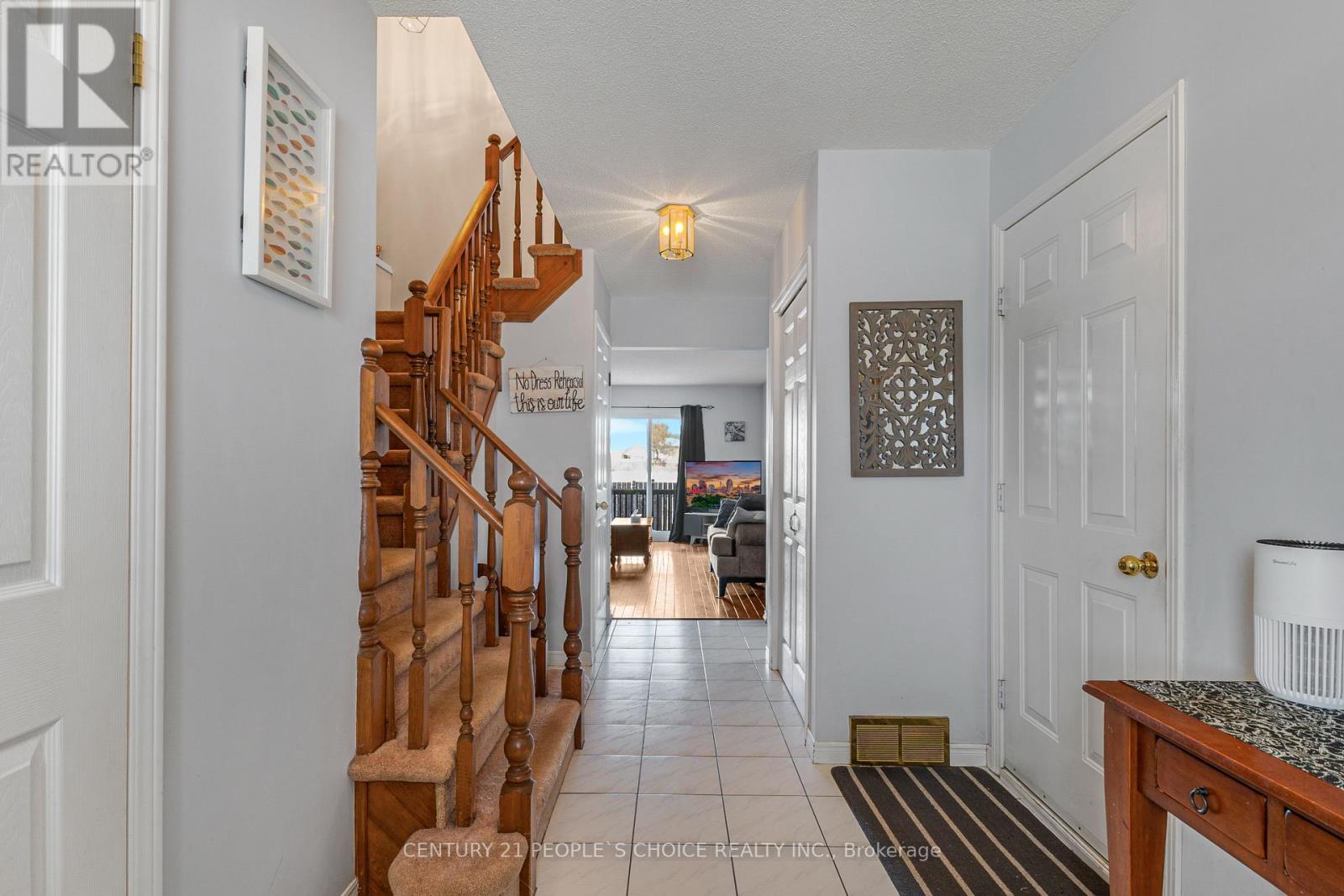 38 Culligan Crescent, Thorold, Ontario  L2V 4P1 - Photo 3 - X12712422