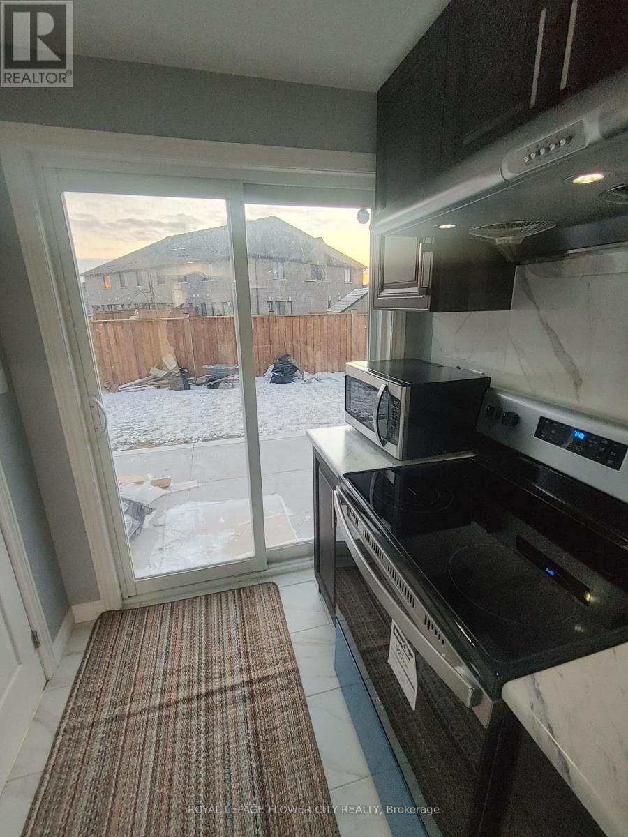 159 Forest Creek Drive, Kitchener, Ontario  N2R 0M1 - Photo 29 - X12715698