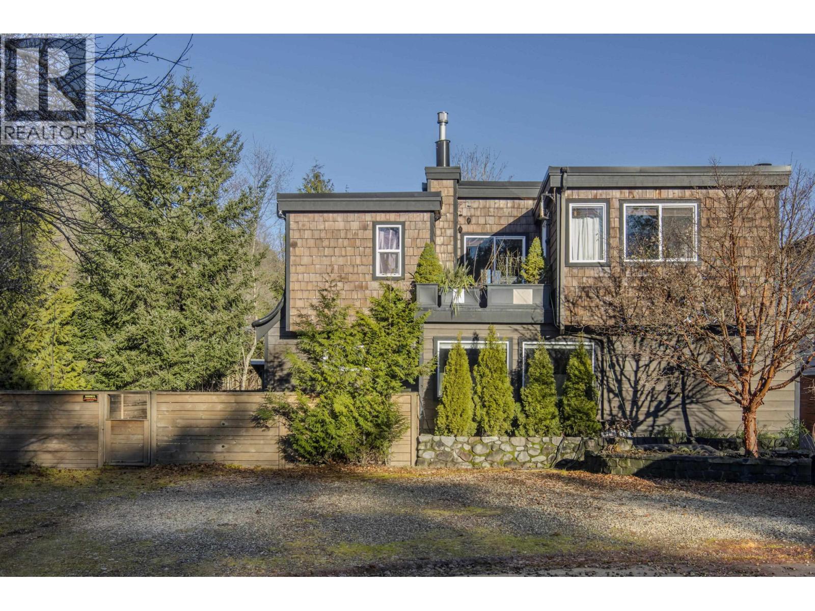 1029 Brothers Place, Squamish, British Columbia  V8B 0B2 - Photo 20 - R3082003