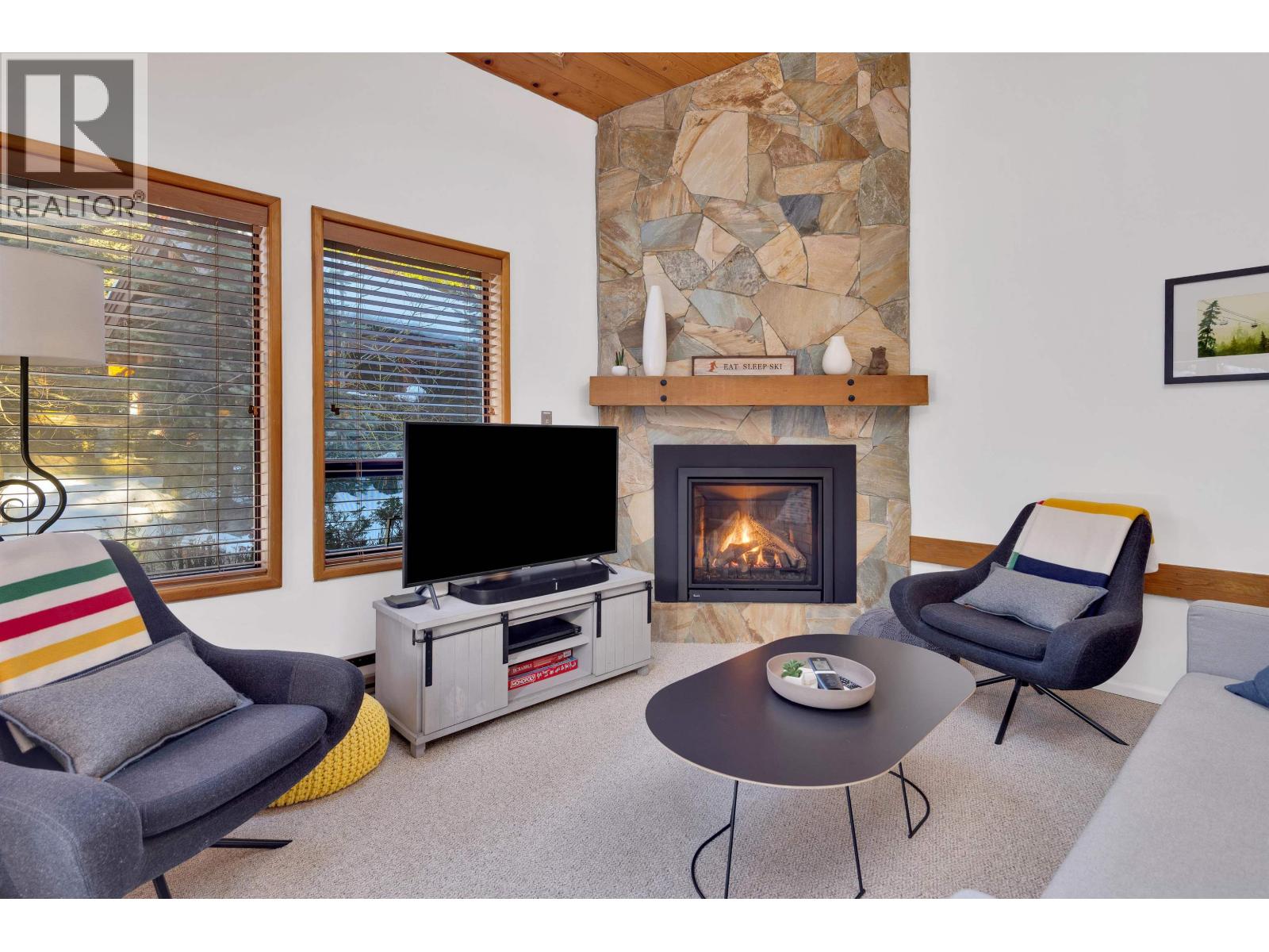 9 4701 Glacier Drive, Whistler, British Columbia  V0N 1B4 - Photo 1 - R3082019
