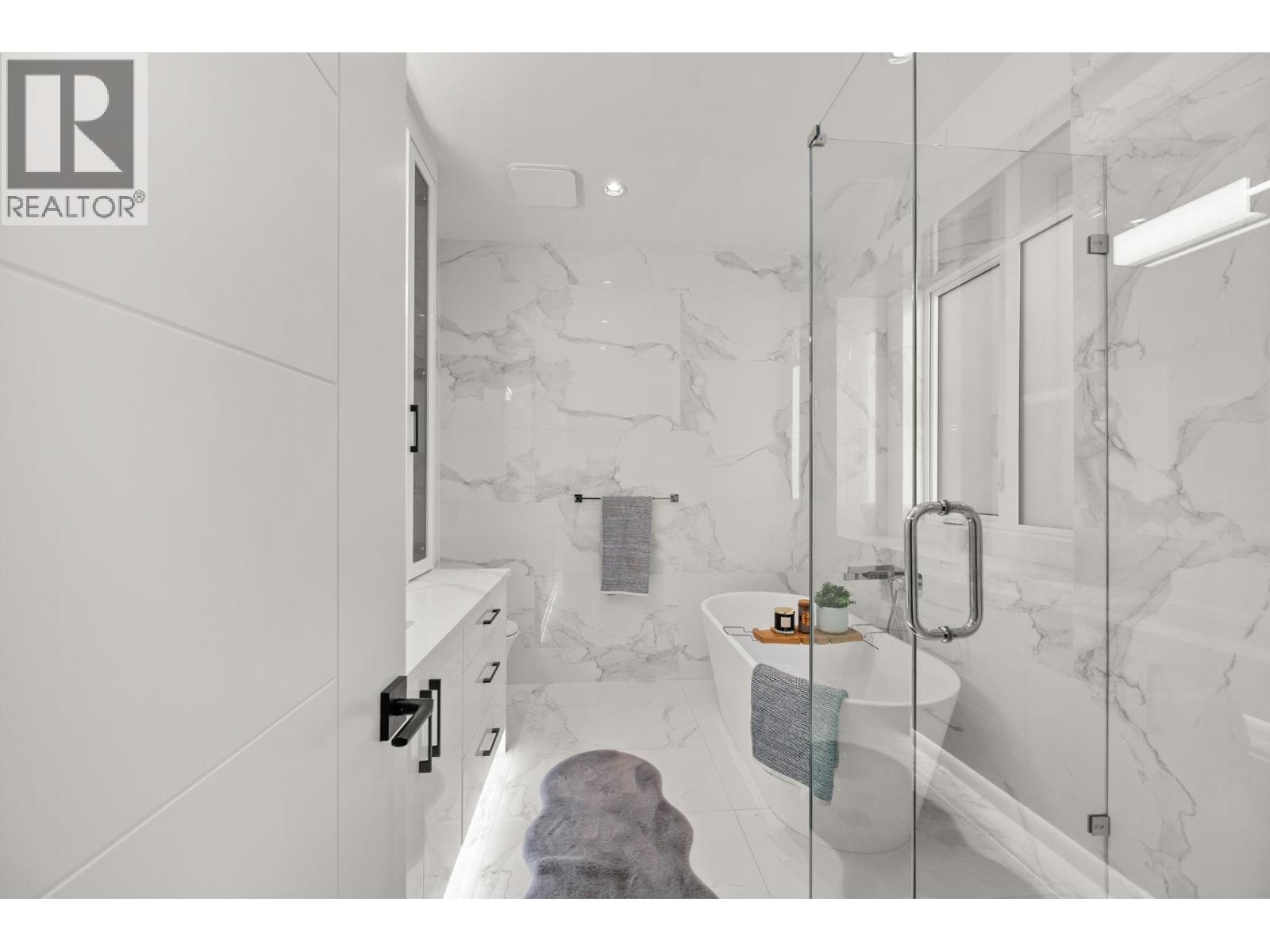 4346 Pender Street, Burnaby, British Columbia  V5C 2M6 - Photo 25 - R3082017