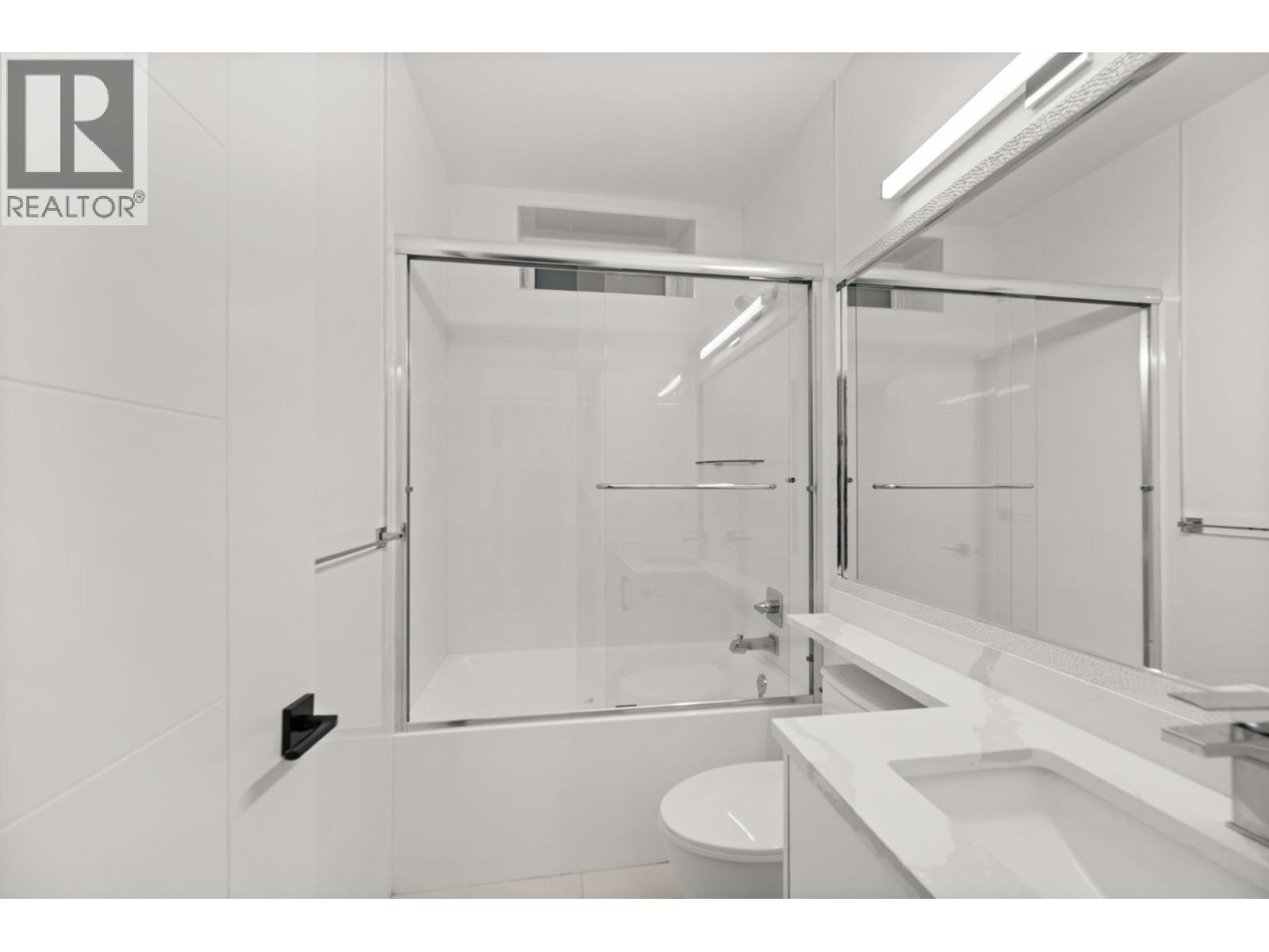 4346 Pender Street, Burnaby, British Columbia  V5C 2M6 - Photo 26 - R3082017