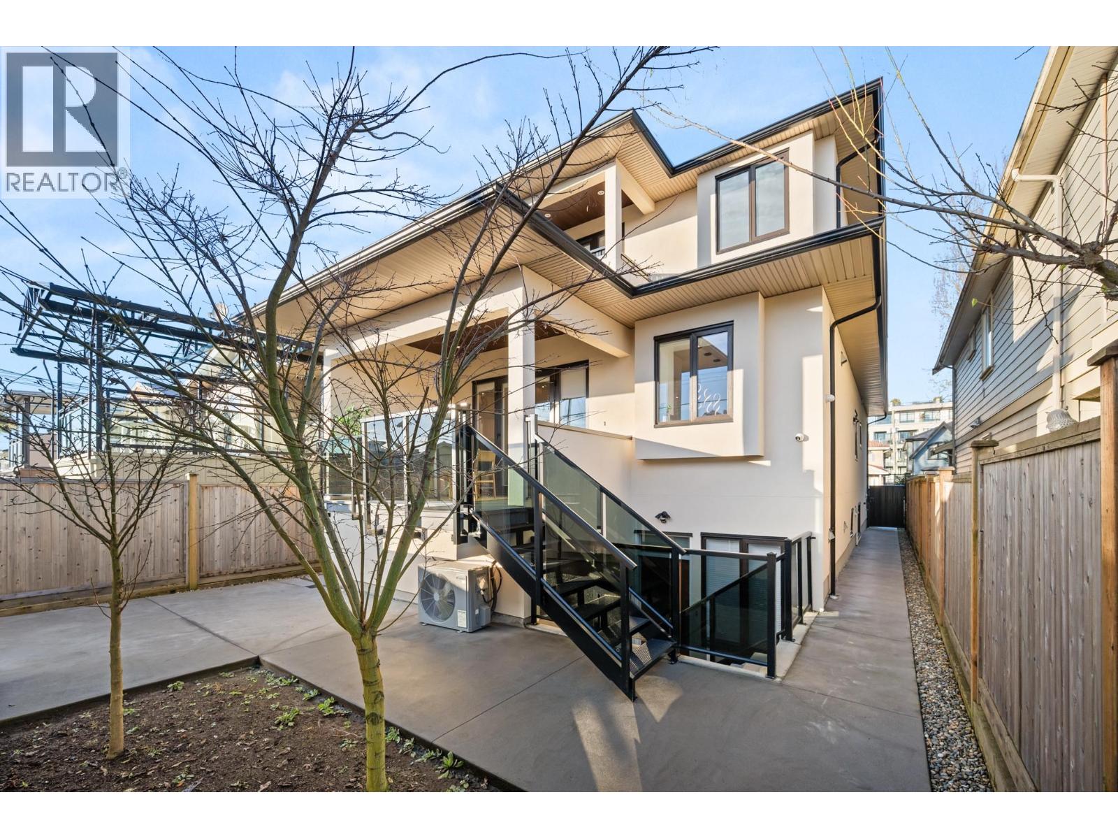 4346 Pender Street, Burnaby, British Columbia  V5C 2M6 - Photo 40 - R3082017