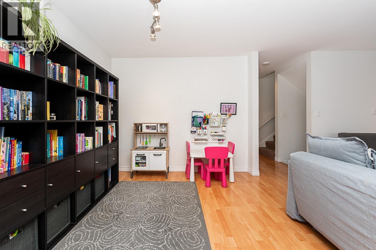 10 901 W 17th Street, North Vancouver, British Columbia  V7P 1V8 - Photo 15 - R3082029