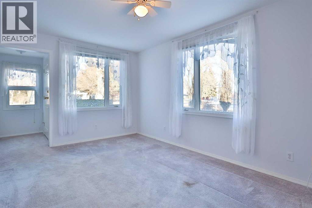 196 W 100 S, Raymond, Alberta  T0K 2S0 - Photo 13 - A2279930