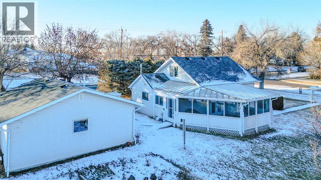 196 W 100 S, Raymond, Alberta  T0K 2S0 - Photo 6 - A2279930